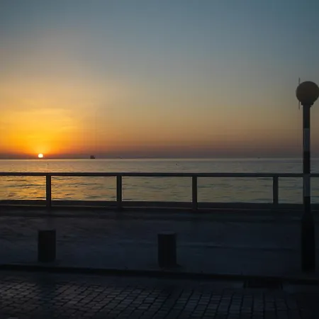 Maestro Sunrise View * Lárnaka