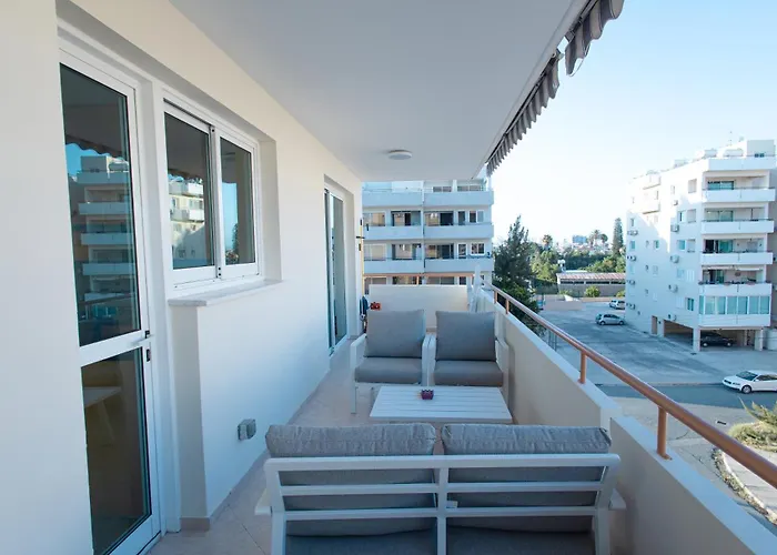 Maestro Sunrise View Apartamento *